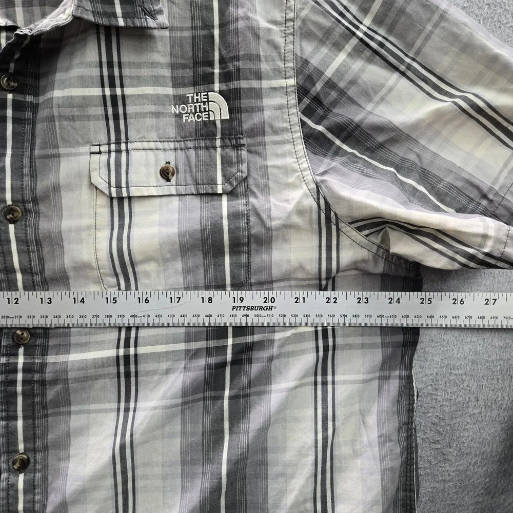 The North Face Men Button Up Shirt XL Gray Logo Embroidery Plaid Outdoor